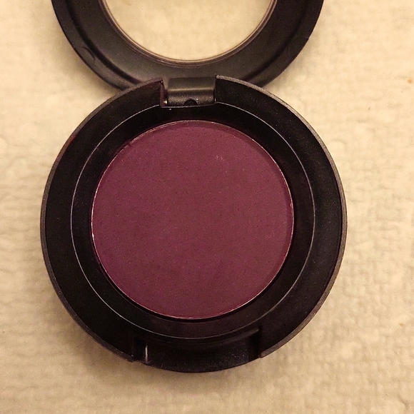 BUNDLE of SIX EUC MAC Eyeshadows - Picture 4 of 13